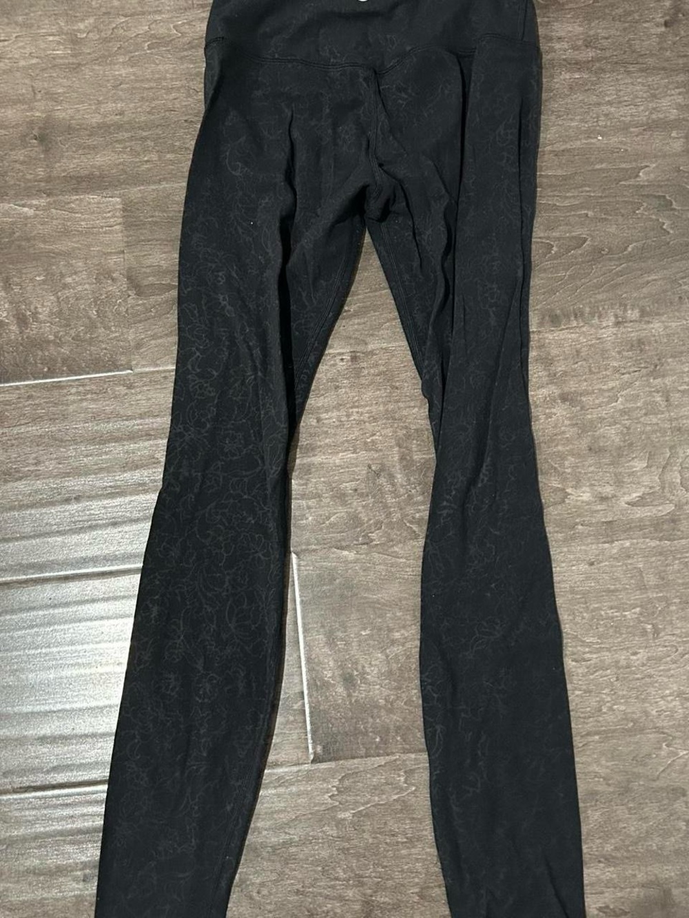 Black Floral-Textured lululemon Leggings
